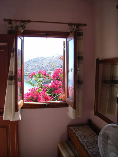 Symi_MermaidsApart_004