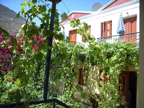 Symi_MermaidsApart_005