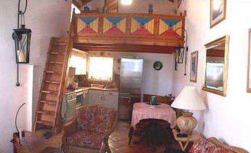 Symi_MuleHouse_003